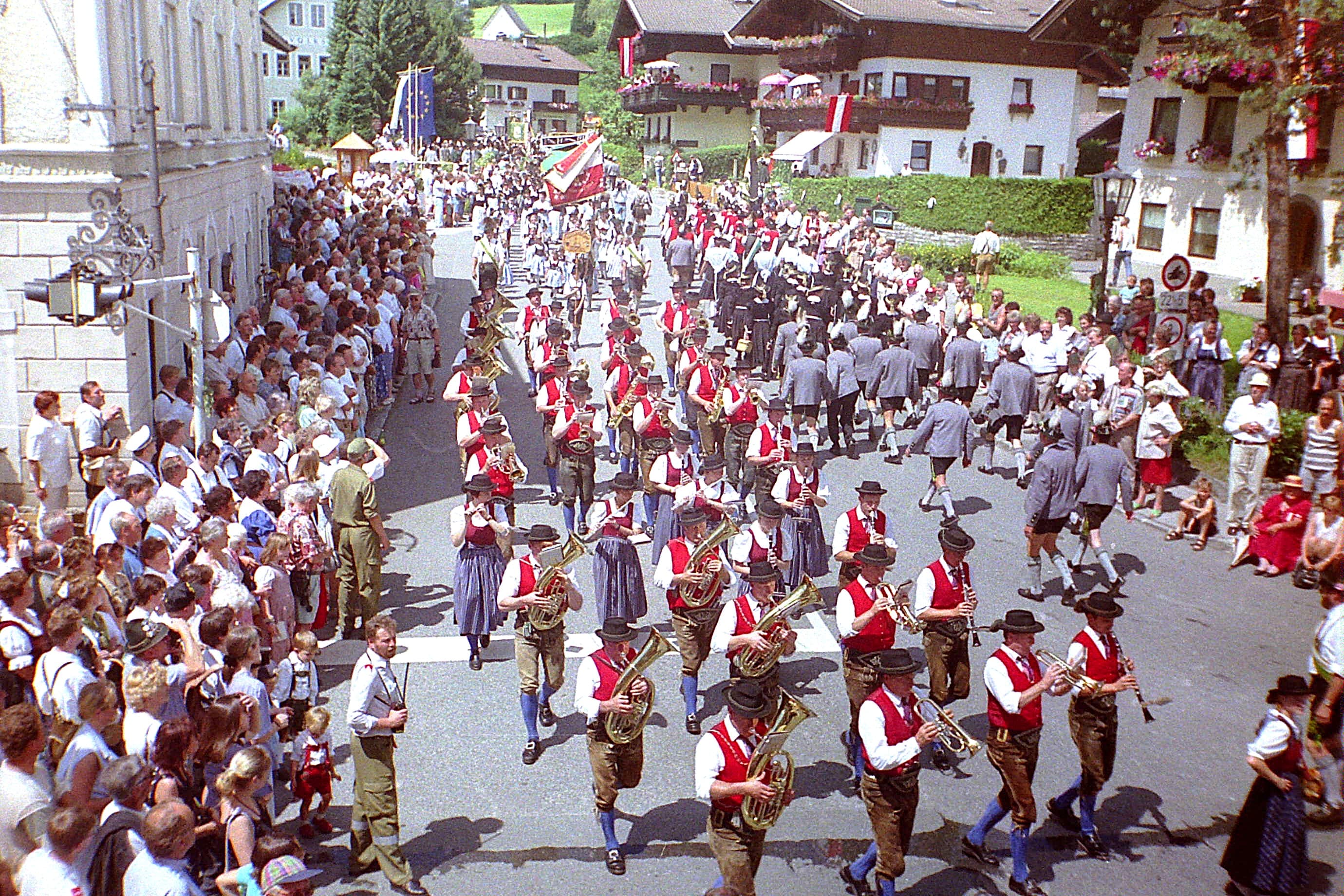 Damals 27